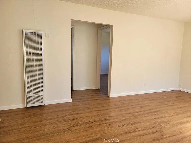 4946 Virginia Ave — Photo 3