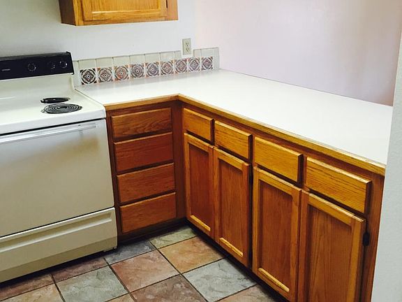 5th image of 3322 E Delma Dr