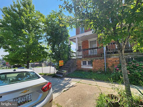 3rd image of 2729 Rayner Ave