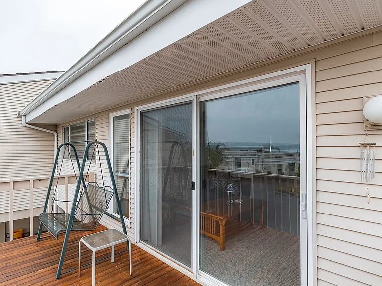 905 NE Lindsay St — Photo 15