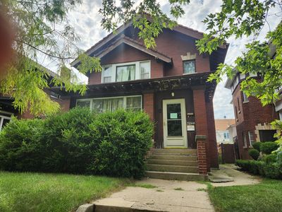 7244 S Paxton Ave, Chicago, IL, 60649