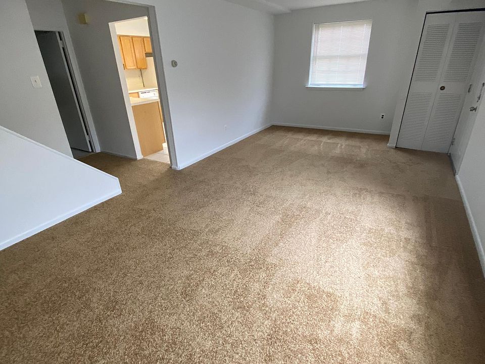 Central Air and Gas Heat (paid by tenant)