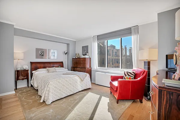 Sold by Compass | media 3