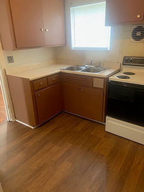 15300 Miller St — Photo 4