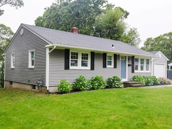 28 Whipple Ave, Westerly, RI 02891