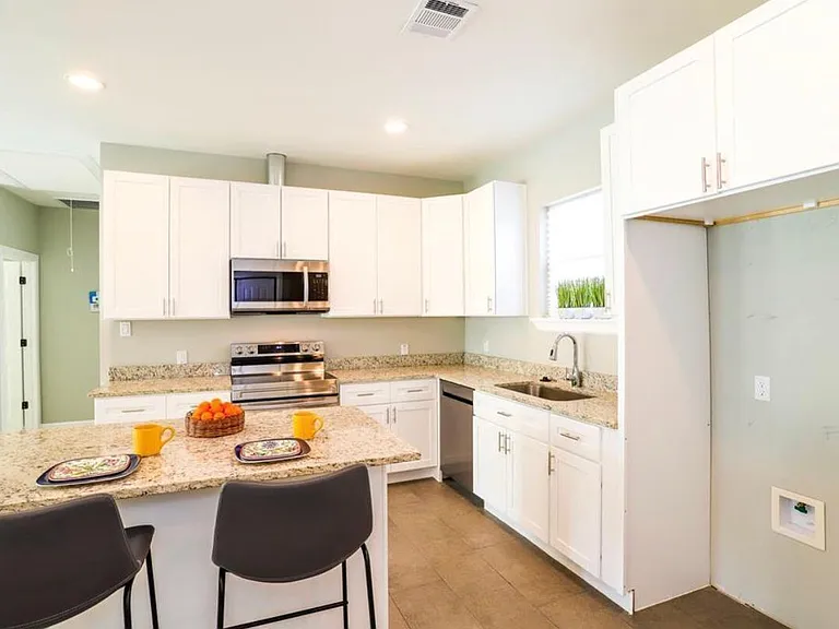6409 Carver Rd — Photo 15
