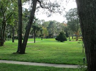 884B Inverness Ct, Lakewood, NJ 08701