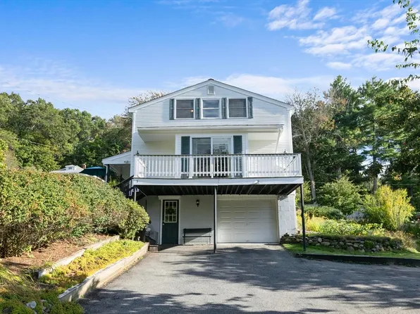 5 Hillside Ave, Merrimac, MA 01860