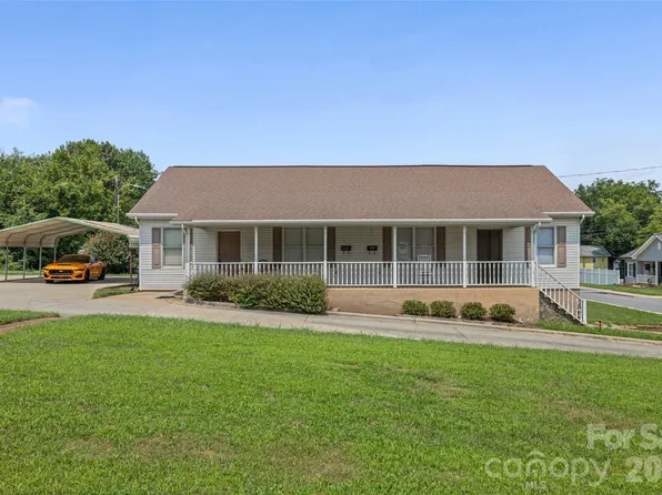 243 8th Ave, Cramerton, NC 28032