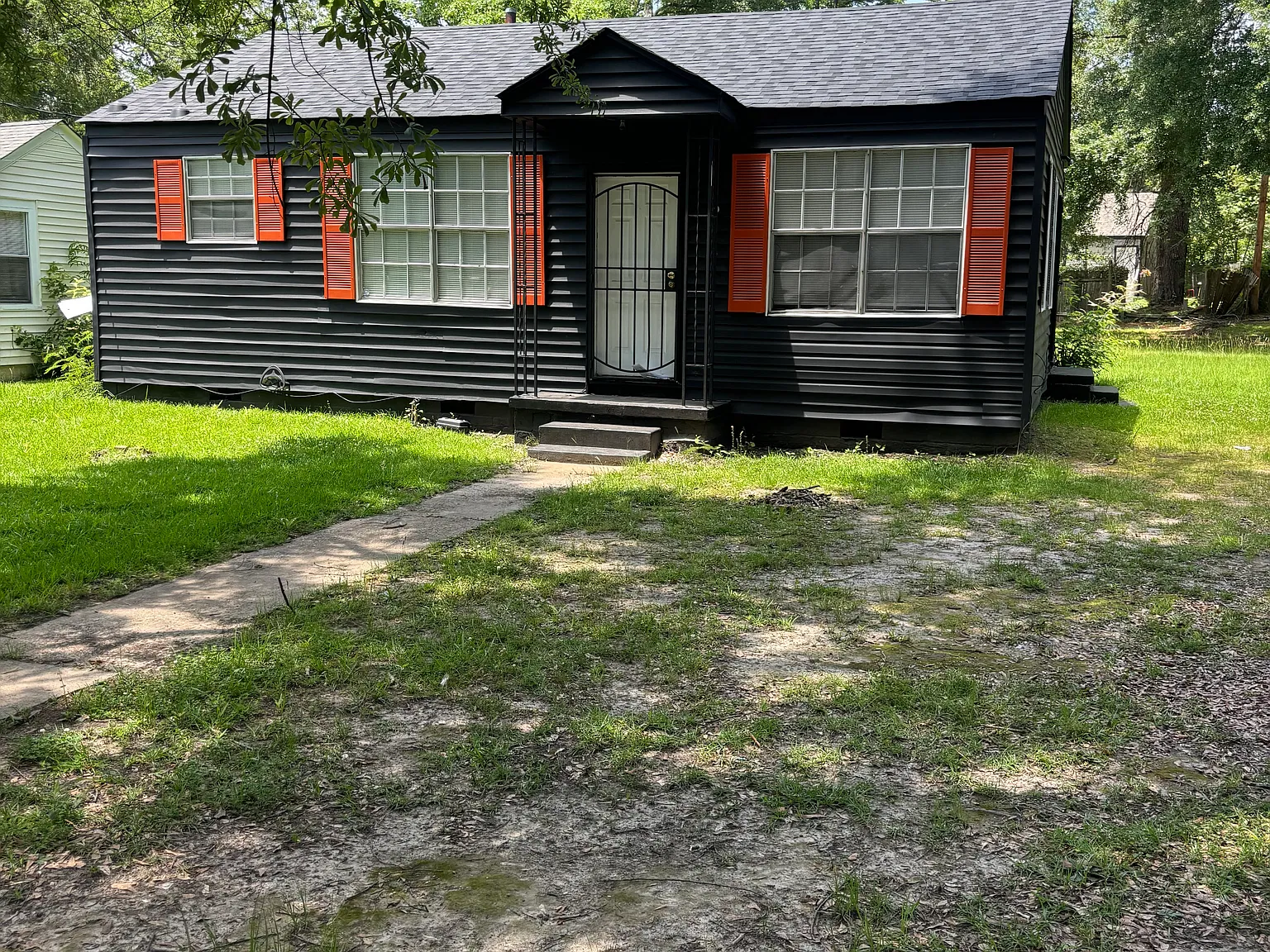2 bed, 850 sqft, $750 — Photo 1