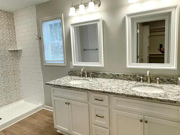 475 N Saylor St — Photo 10