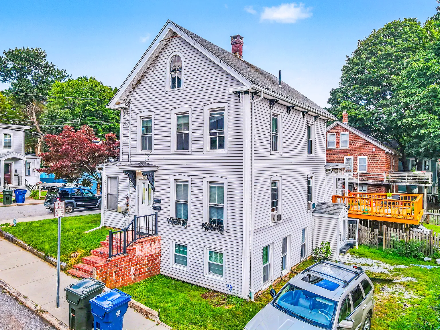 5 bed, 1.5 bath, 1588 sqft, $2,800 — Photo 3