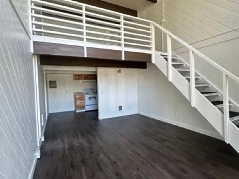 1016 W 6th Ave — Photo 2