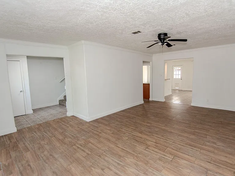 20335 Fieldtree Dr — Photo 3