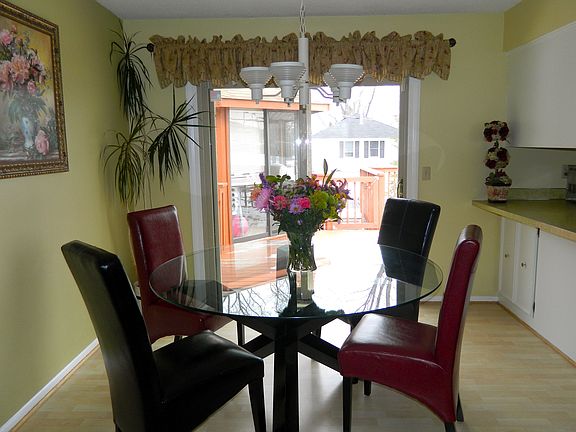 Dining room with deck and gazebo