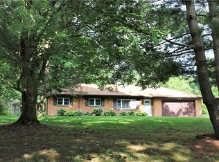 12990 Kenyon Dr, Chesterland, OH 44026