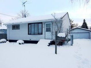 2331 Chinook Rd, Waukegan, IL 60087