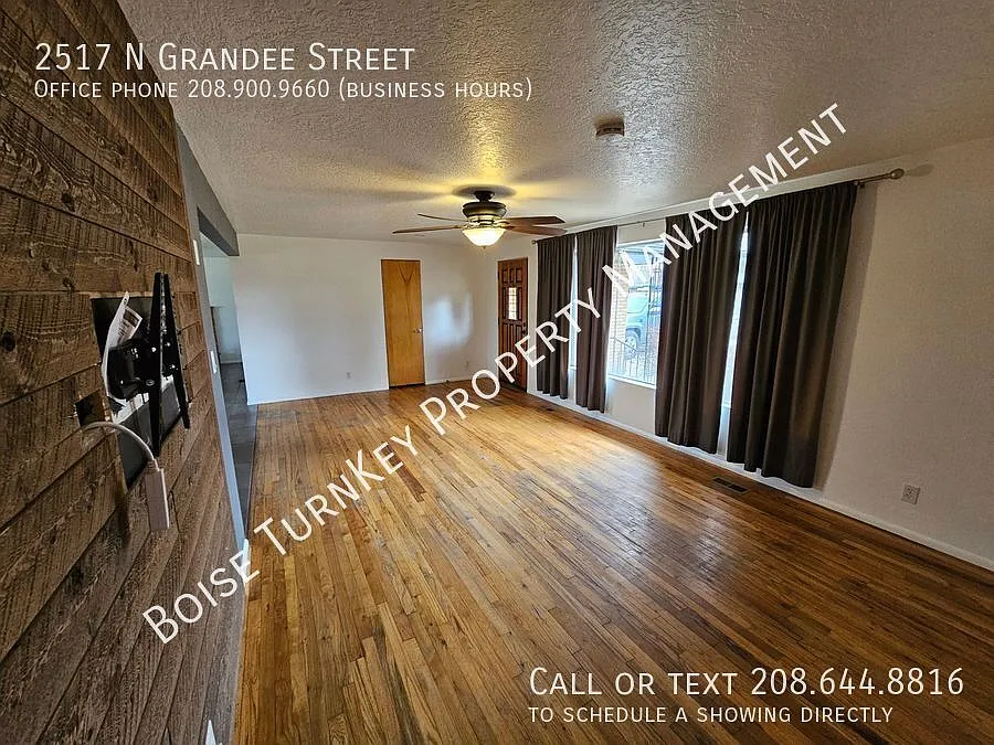 Cute 3 bedroom near Winstead Park! — Photo 3