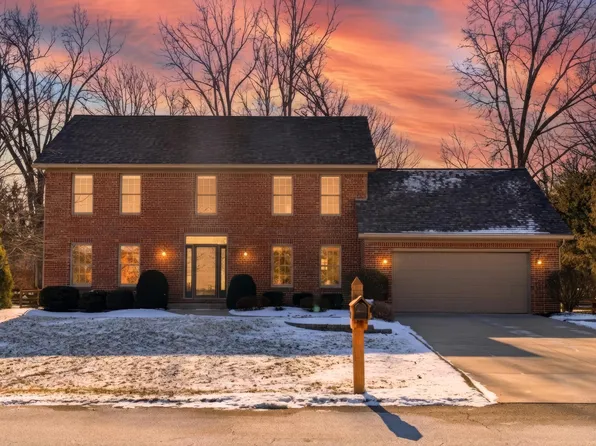 2890 Nantucket Dr, Lewis Center, OH 43035