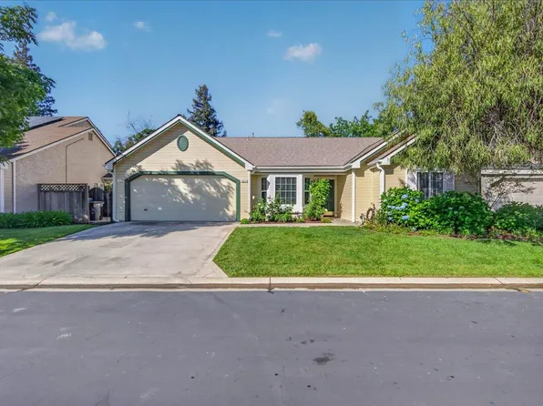 10771 N Windham Bay Circle, Fresno, CA 93730