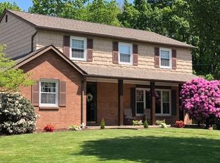 162 N Jamestown Rd, Coraopolis, PA 15108