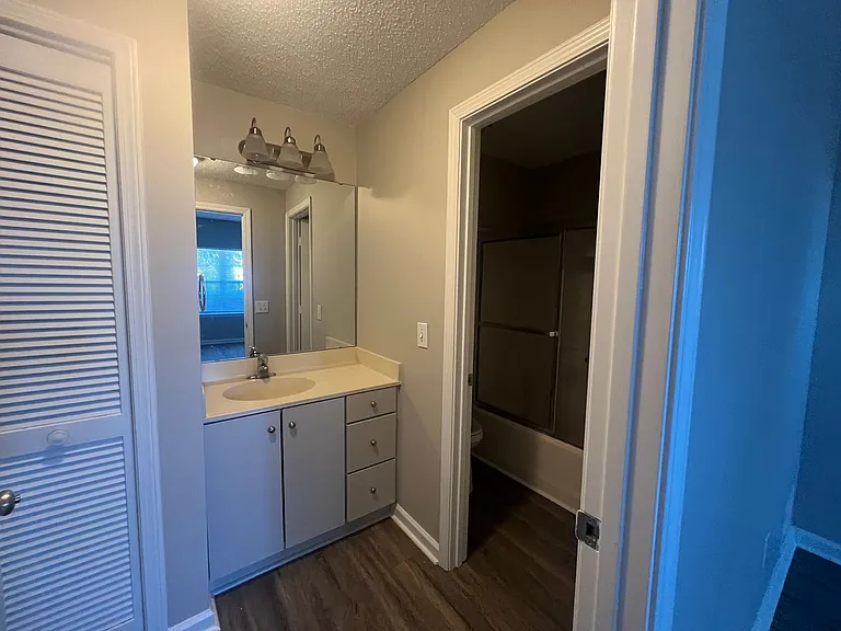 4590B Girvan Dr #B — Photo 18