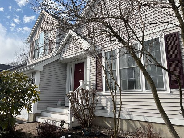 Dover NH Real Estate - Dover NH Homes For Sale | Zillow