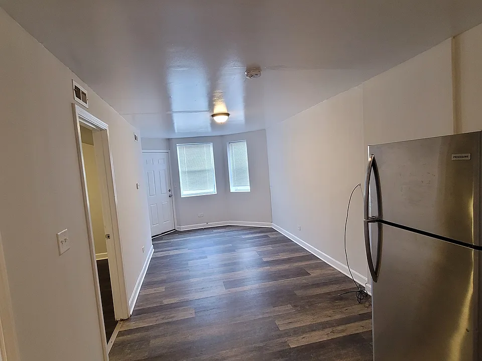 2228 S Sawyer Ave #LL