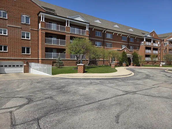 400 S Northwest Hwy Unit 209B, Park Ridge, IL 60068