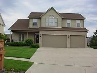 2434 Marthas Wood photo 1