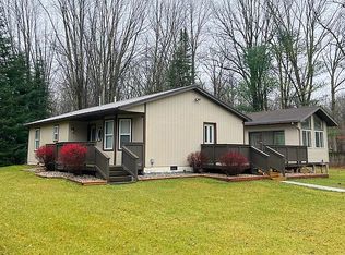 253 W Miller Rd, Midland, MI 48640