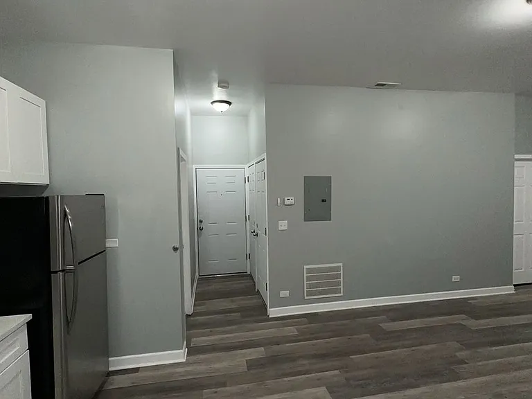2258 W 21st St #3F — Photo 2