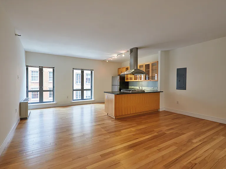 214 Front St — Photo 11