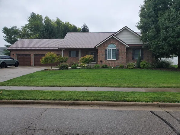 1201 Farmington Ln, Washington Court House, OH 43160