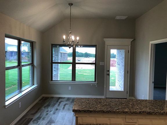 5th image of 3300 White Horse Ct