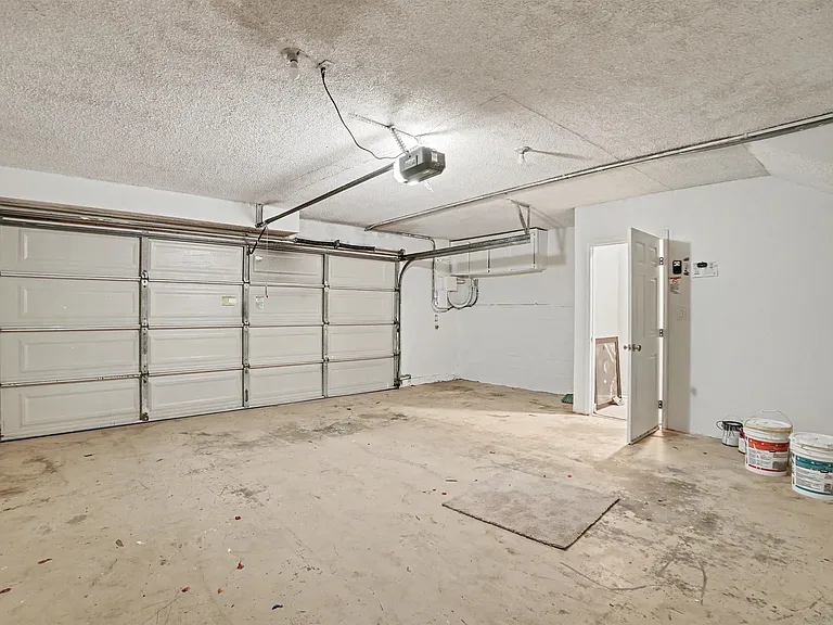 11333 Oak Creek Dr — Photo 22