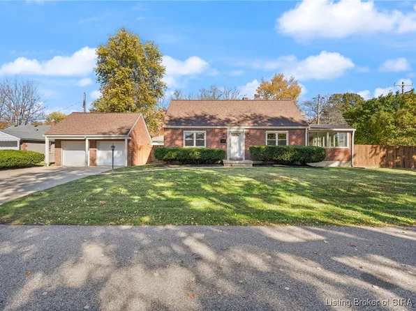 406 Howell Avenue, Jeffersonville, IN 47130