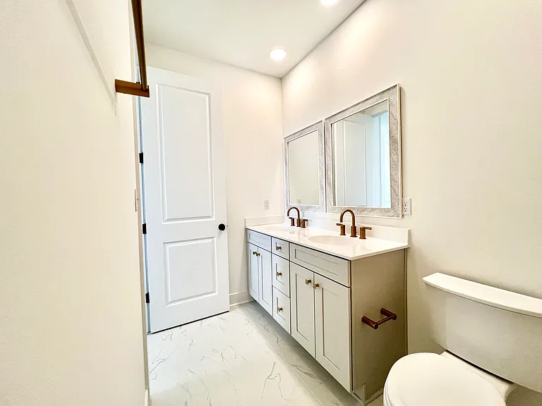 401 Cranford Way — Photo 13