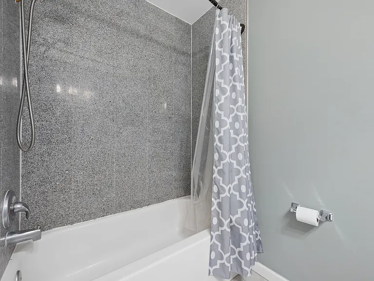 1615 Colonial Way #0 — Photo 24
