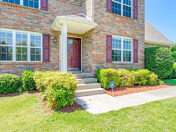 4th image of 2804 Herndon Dr