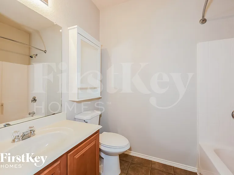 8028 Plateau Dr — Photo 10