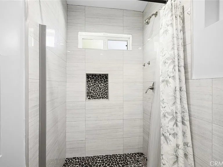 13840 Community St — Photo 15