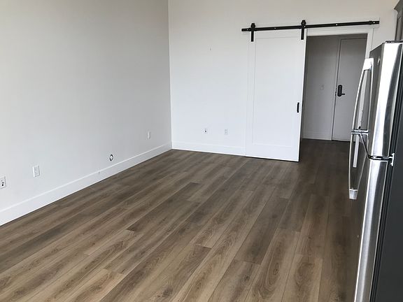 3rd image of 400 Ortiz Ave #B