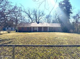 820 Liberty Rd, Natchez, MS 39120