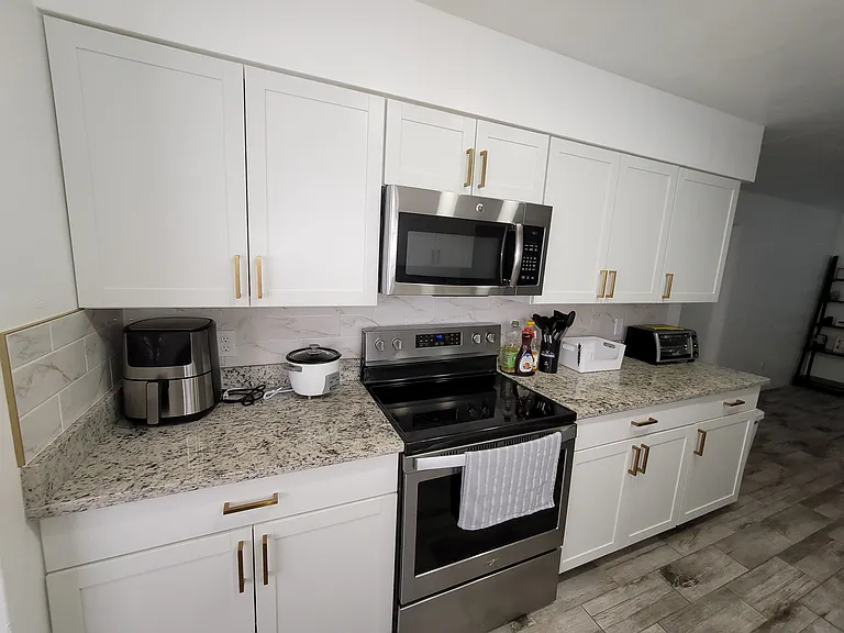 1670 Tiffin Ave — Photo 8