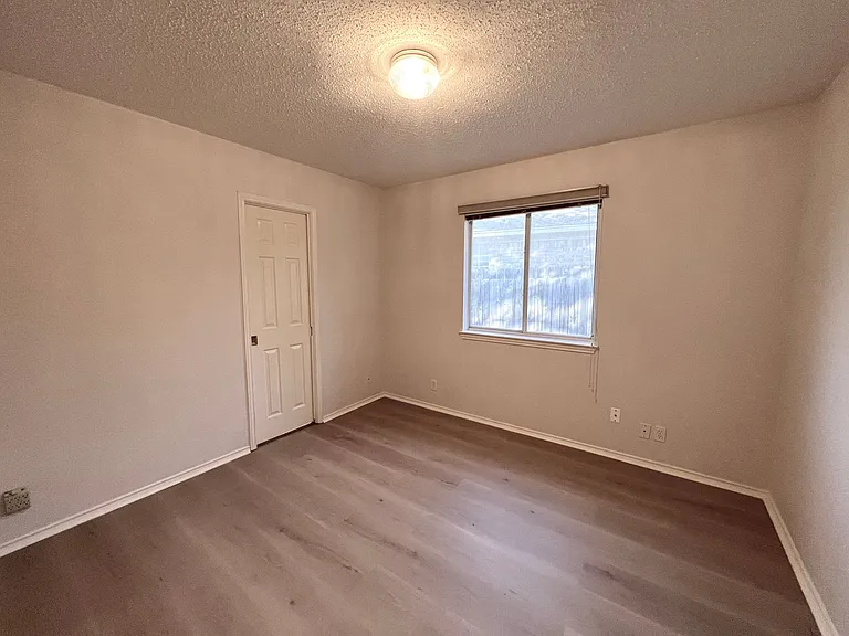 6708 Bancroft Woods Dr — Photo 22