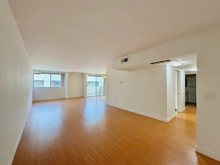 14141 Dickens St #311 — Photo 1