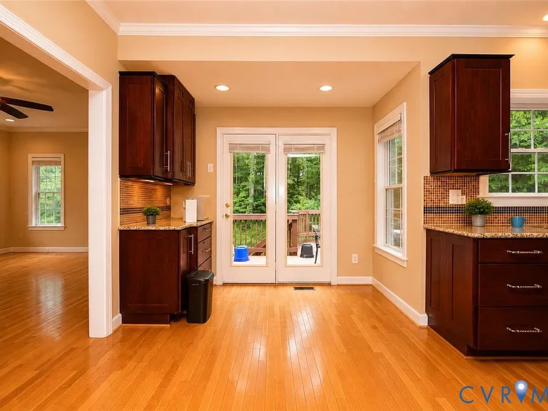11320 Sadler Oaks Dr — Photo 25