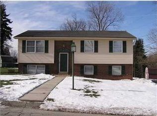 11150 Carlson Dr, Irwin, PA 15642