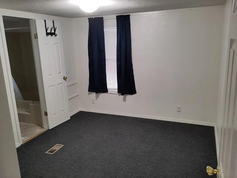 1308 El Camino Real St — Photo 5
